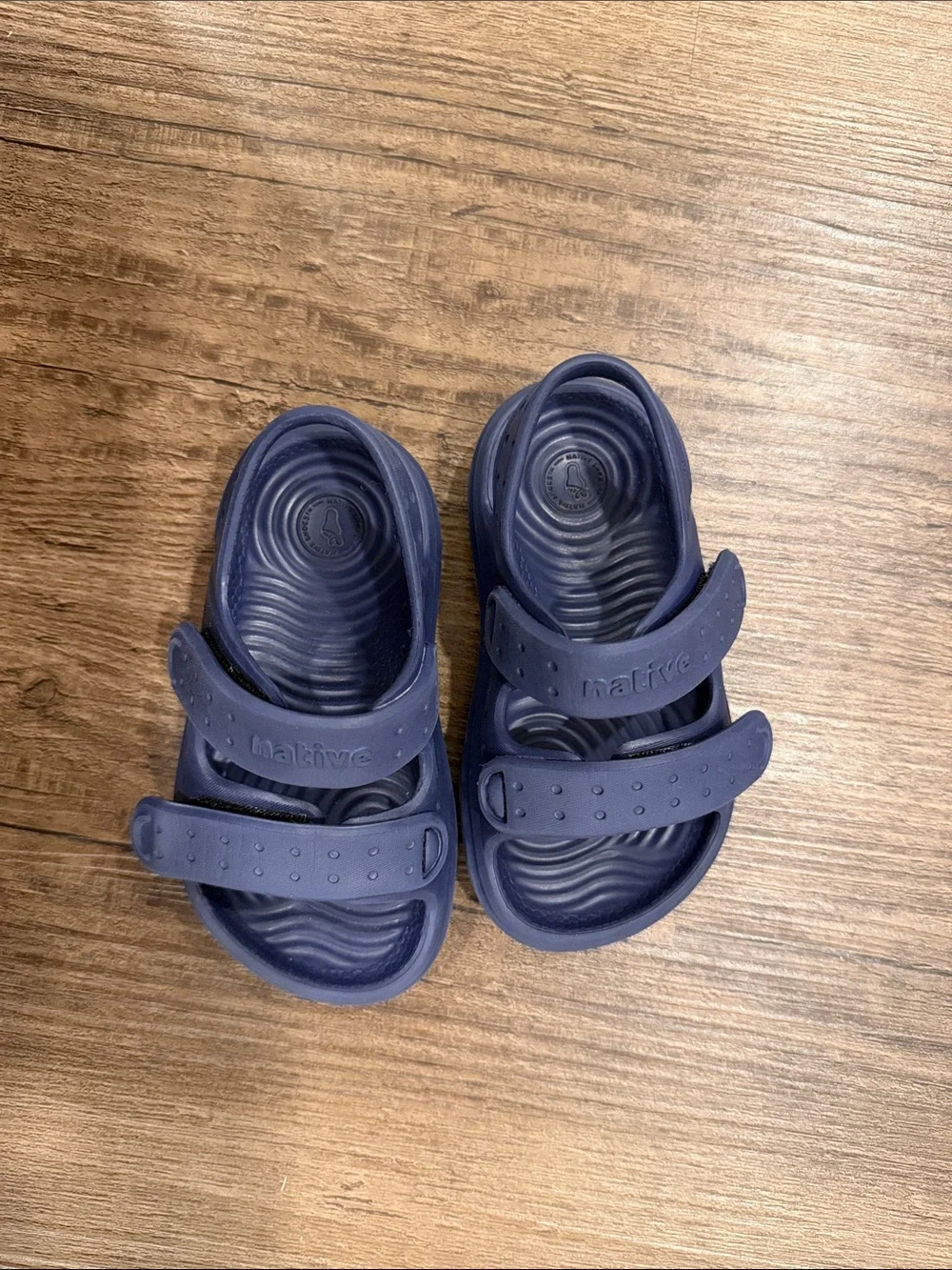 Native Kids Navy Double-Strap Velcro Waterproof Sandals, C6, Excellent Condition